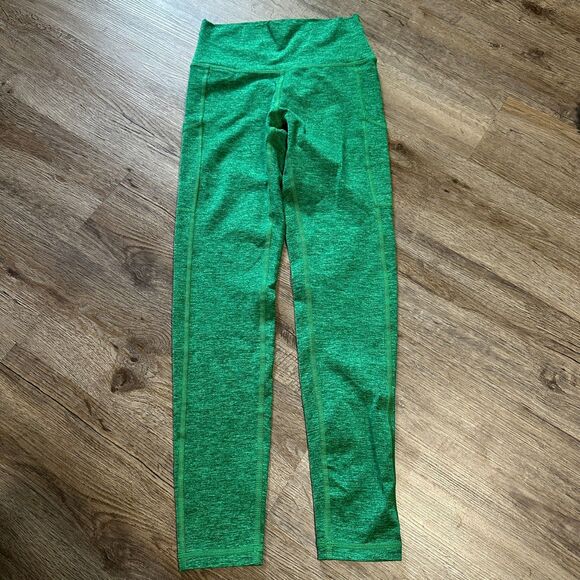 Offline by Aeeri Leggings The Hugger High Waisted Pocket Small Green - Picture 2 of 4